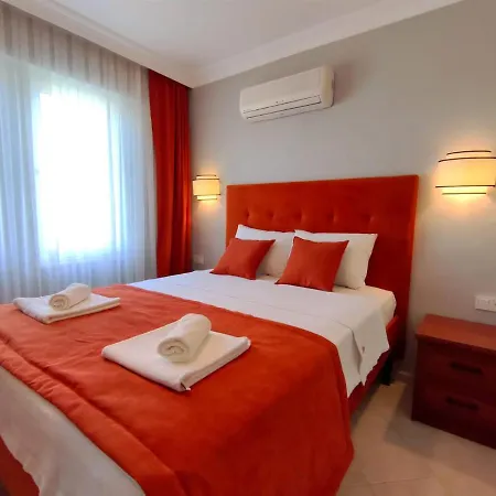 Gold Lion Aparthotel