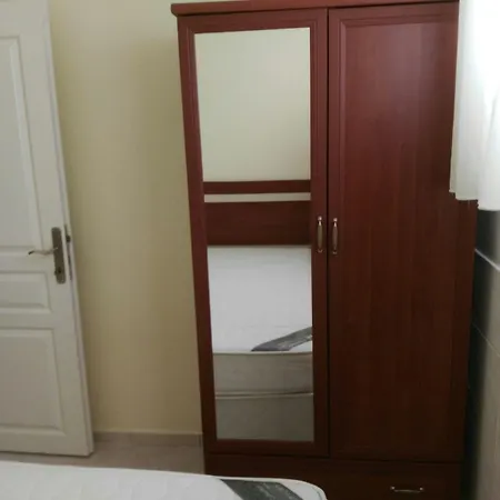 Gold Lion Aparthotel