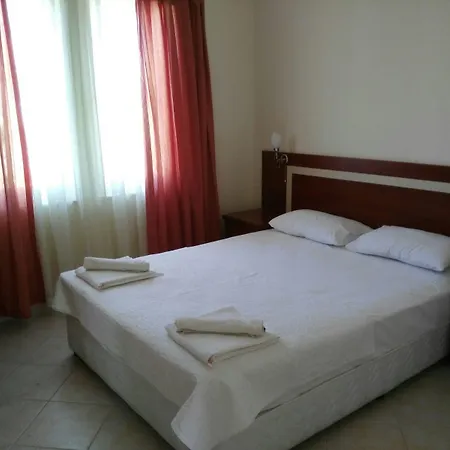 Gold Lion Lejlighedshotel 4*