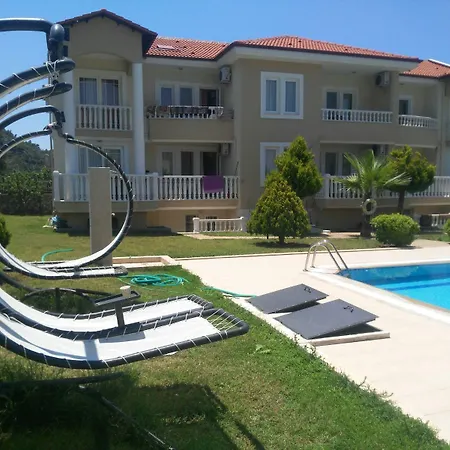 Gold Lion Hotel de apartamente