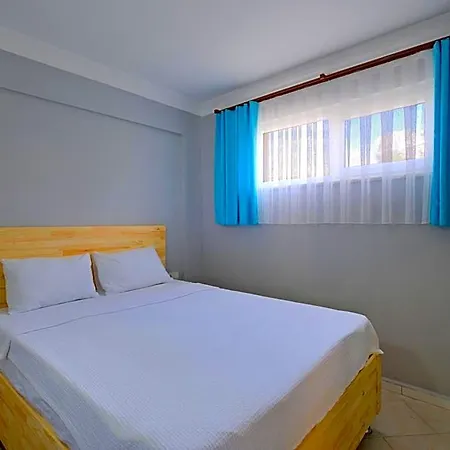 Apart Otel Gold Lion 4*