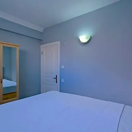 Gold Lion Apart Otel 4*