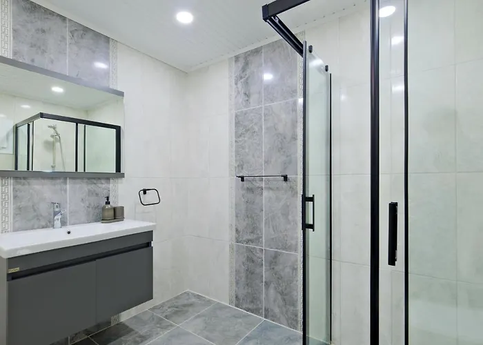 Lägenhetshotell Gold Lion 4*