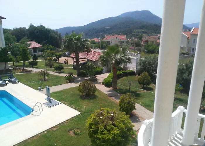 Gold Lion Lägenhetshotell Öludeniz