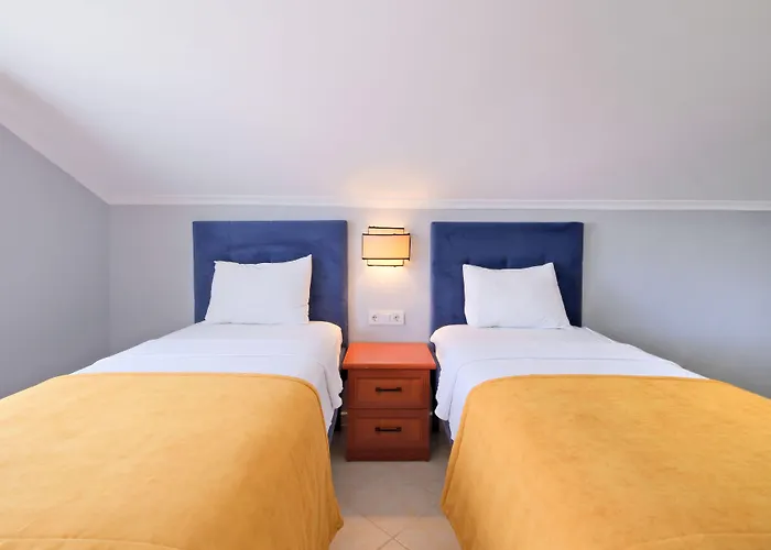 Gold Lion Lägenhetshotell Öludeniz