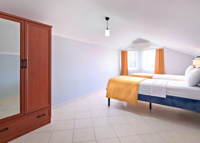 Gold Lion Apart Otel 4*